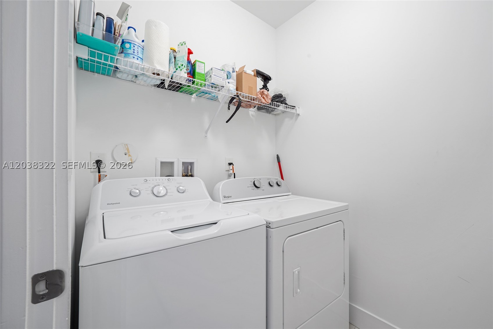 DORAL COMMONS RESIDENTIAL - Residential Lease