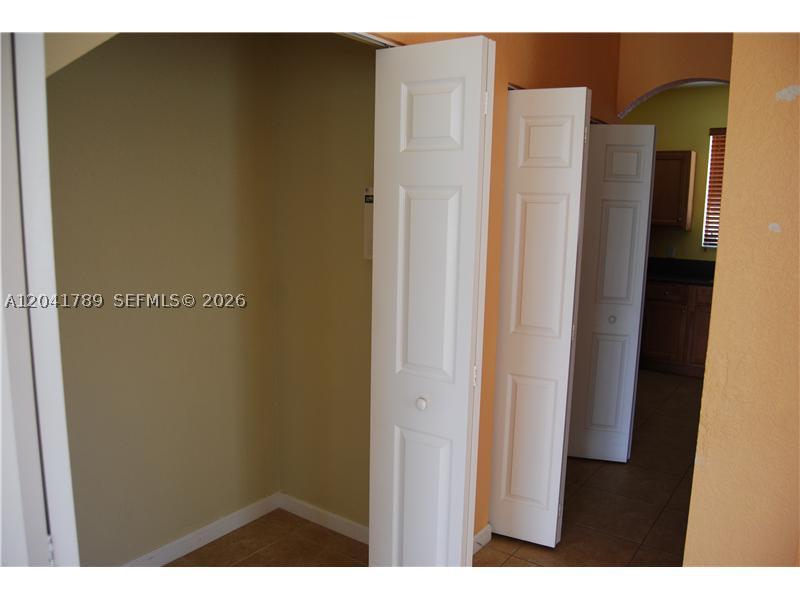 SOUTH POINTE COVE CONDO - Residential Lease