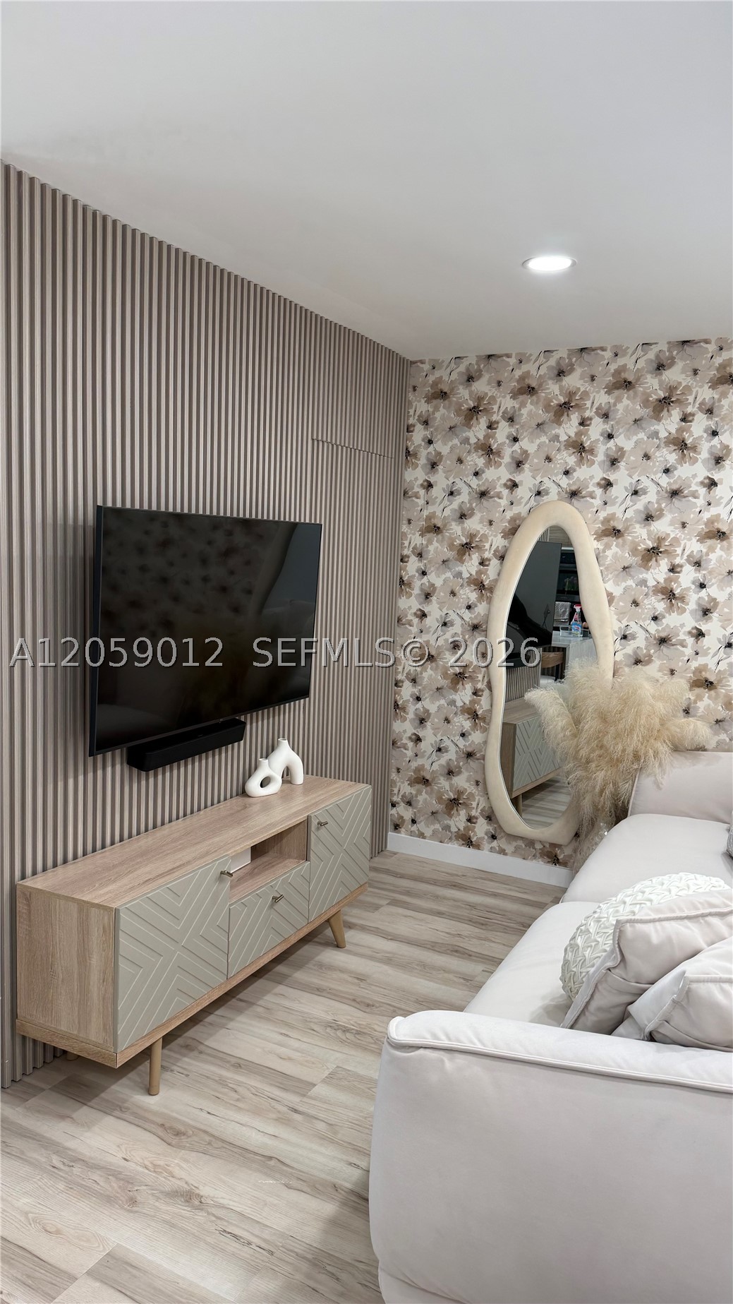 7636 ABBOTT AVENUE CONDO - Residential