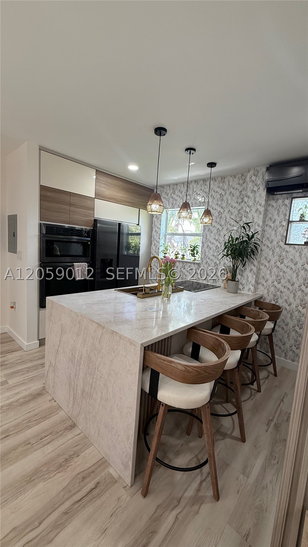 7636 ABBOTT AVENUE CONDO - Residential