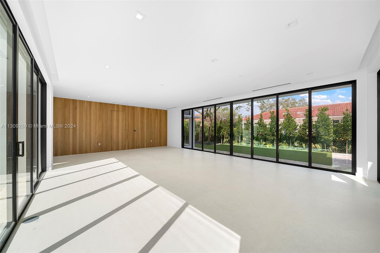 NORTH KENDALL - Residential