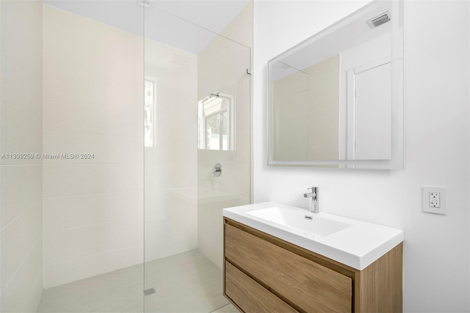 NORTH KENDALL - Residential