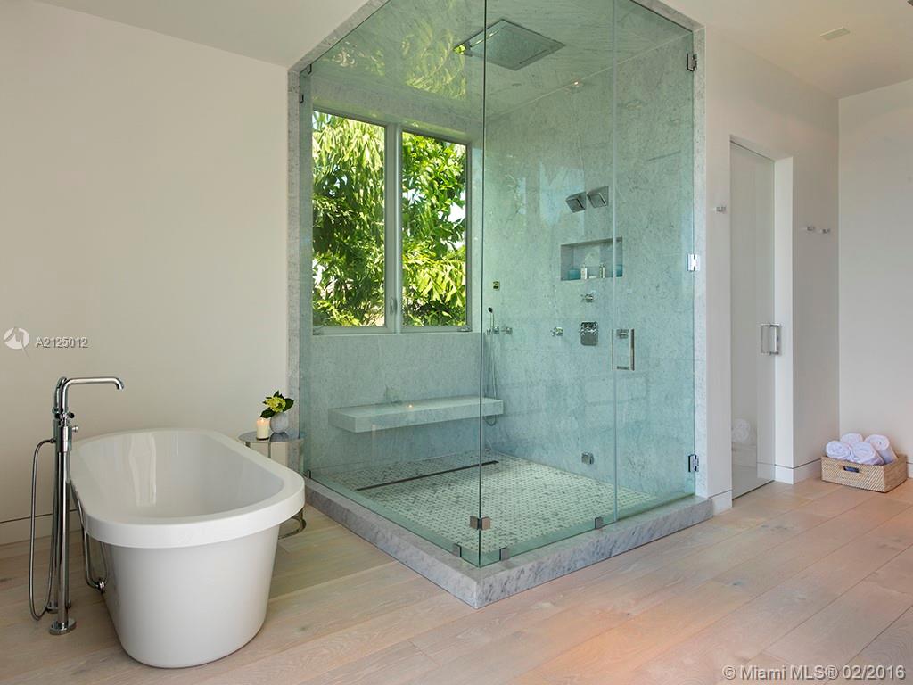 Di Lido Island - Residential
