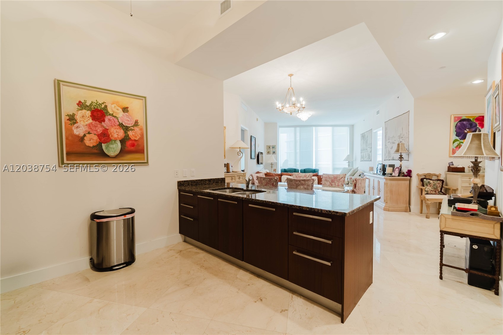 TDR TOWER III CONDO - Residential