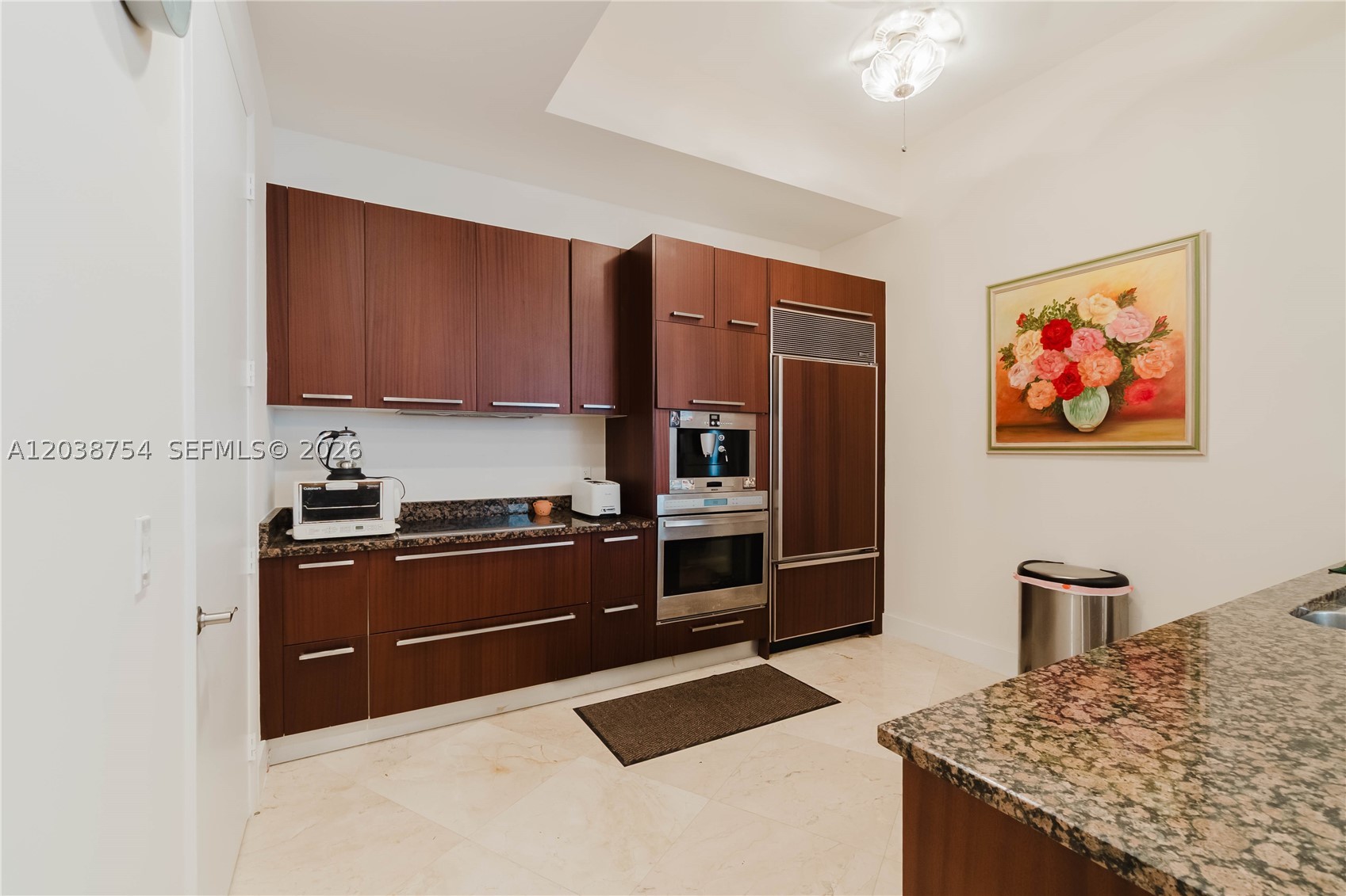 TDR TOWER III CONDO - Residential