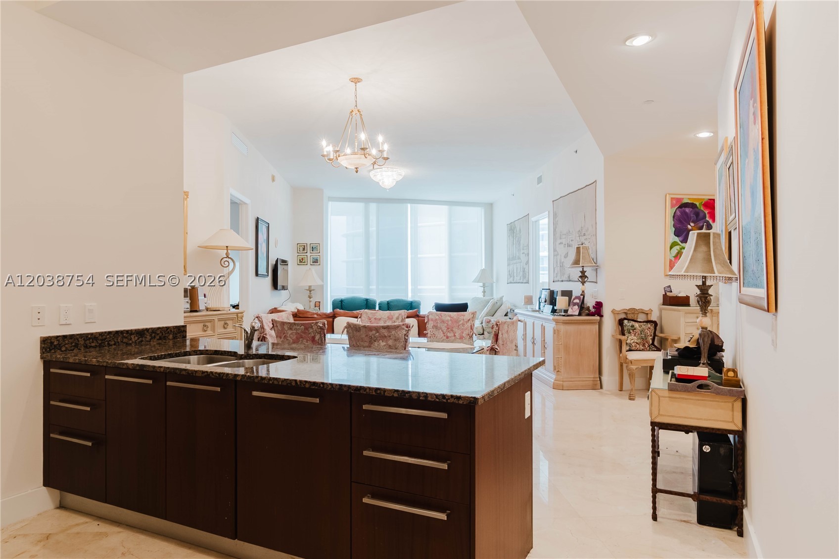 TDR TOWER III CONDO - Residential