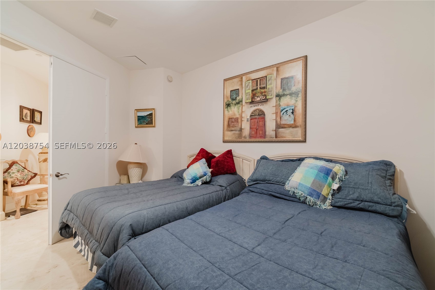 TDR TOWER III CONDO - Residential