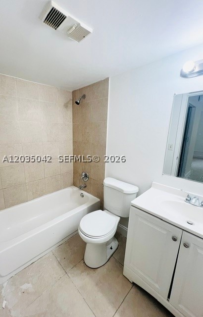 LAKES OF JACARANDA CONDO - Residential Lease