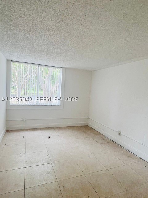 LAKES OF JACARANDA CONDO - Residential Lease