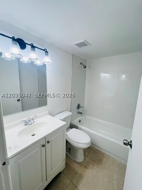LAKES OF JACARANDA CONDO - Residential Lease