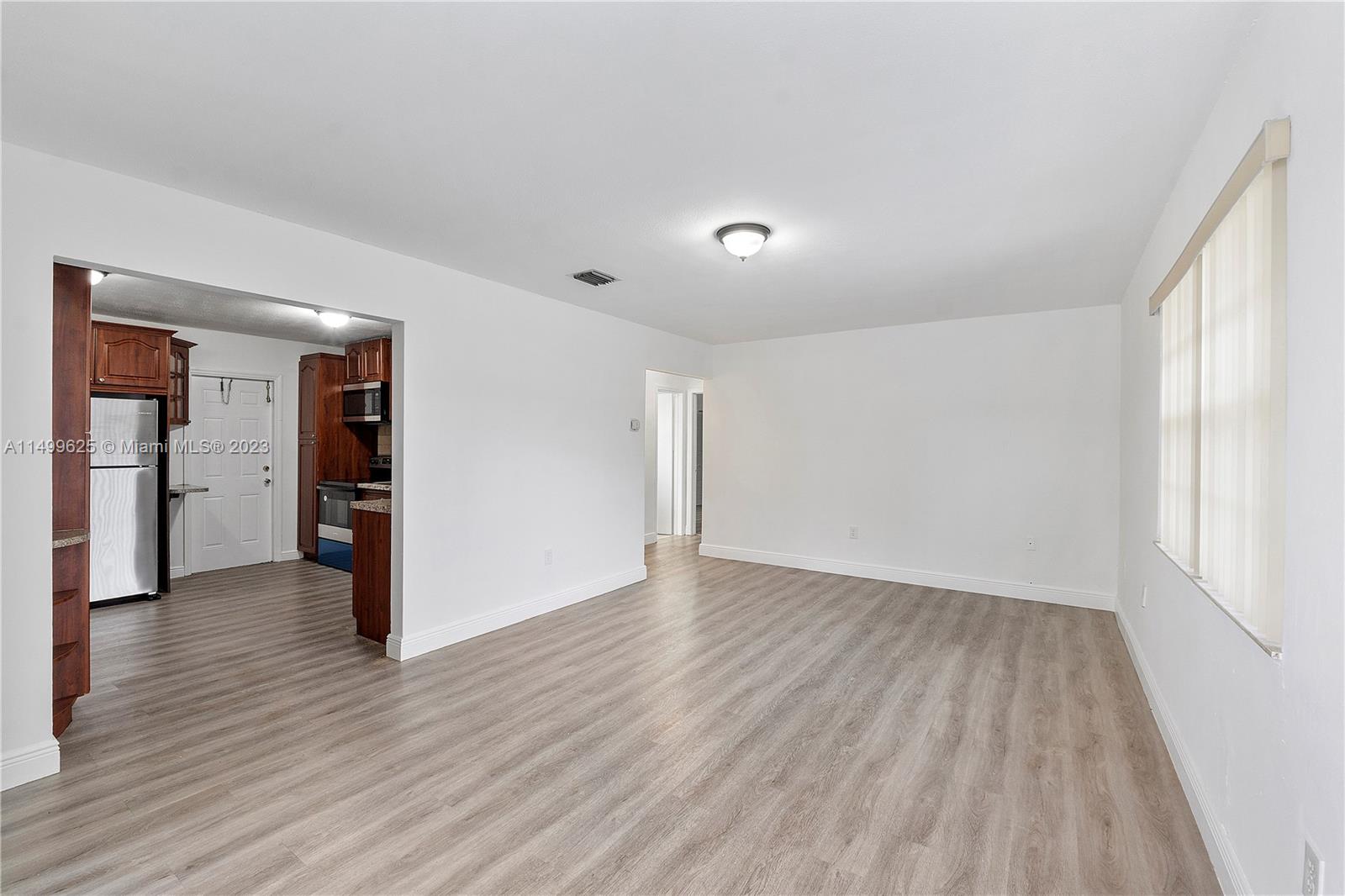 DEBBIE - Residential Lease