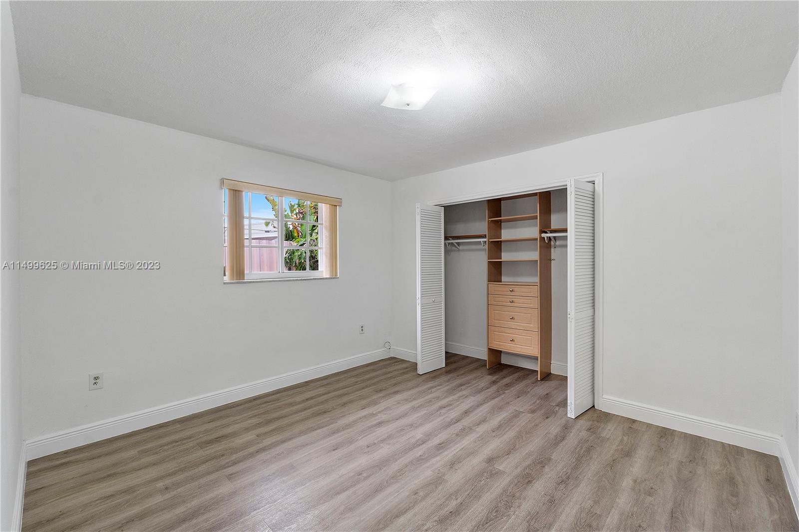 DEBBIE - Residential Lease