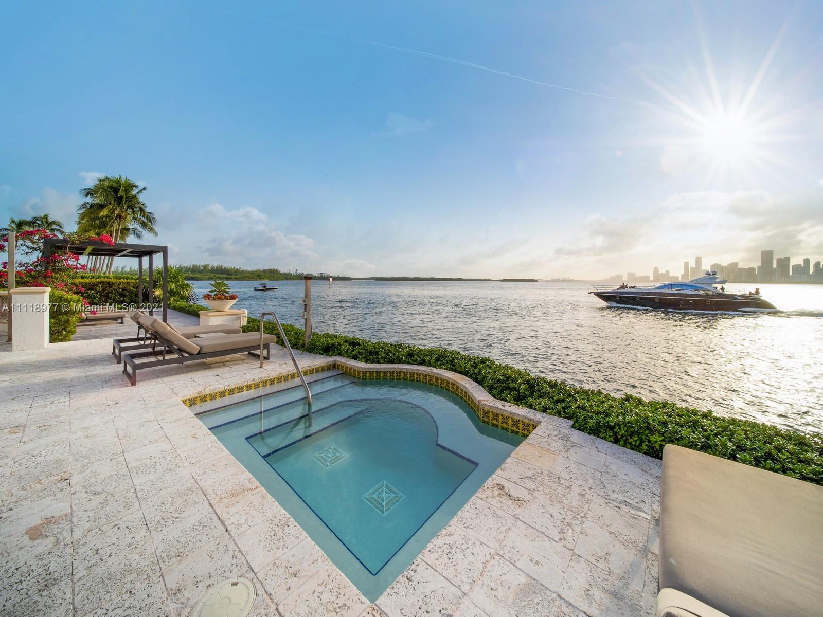 BAYVIEW FISHER ISL CONDO - Residential