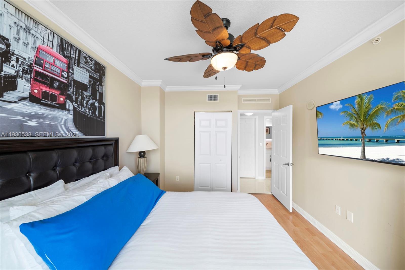 DUO CONDOMINIUM EAST - Residential