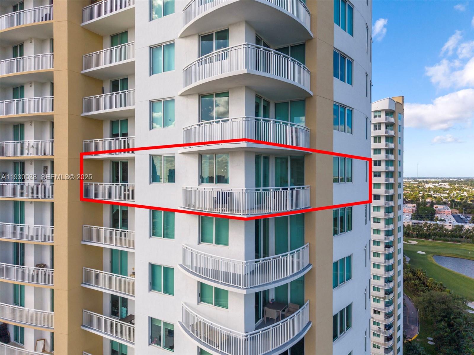 DUO CONDOMINIUM EAST - Residential