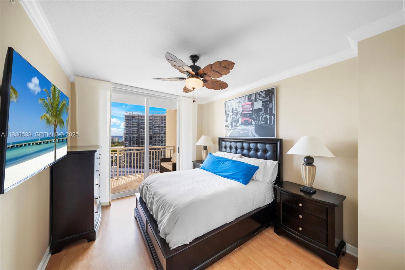 DUO CONDOMINIUM EAST - Residential