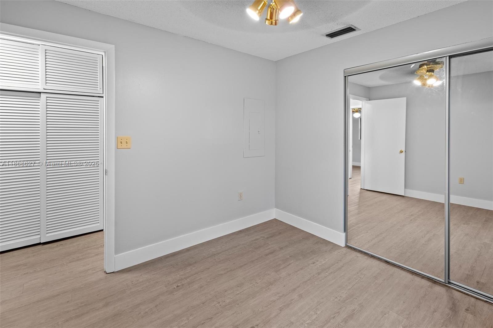UNIVERSAL ESTATES SOUTH A - Residential