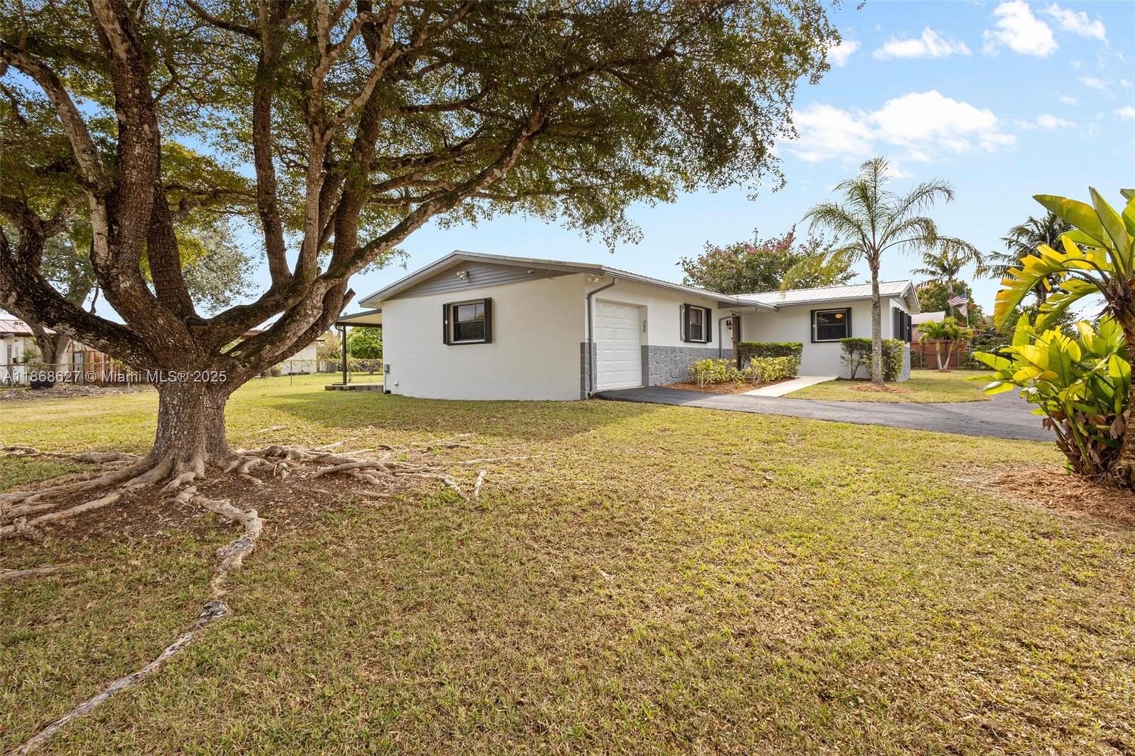 UNIVERSAL ESTATES SOUTH A - Residential