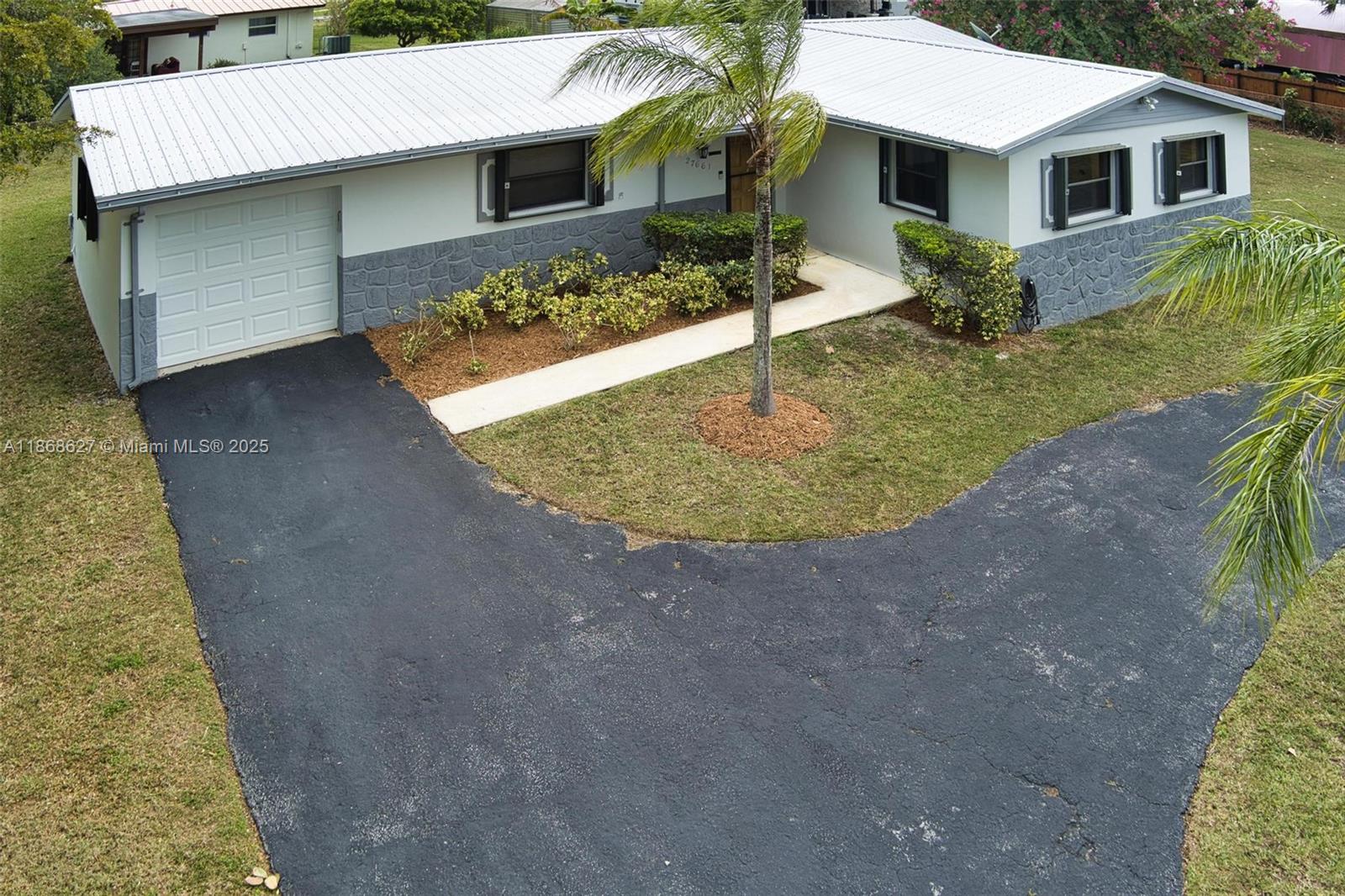 UNIVERSAL ESTATES SOUTH A - Residential