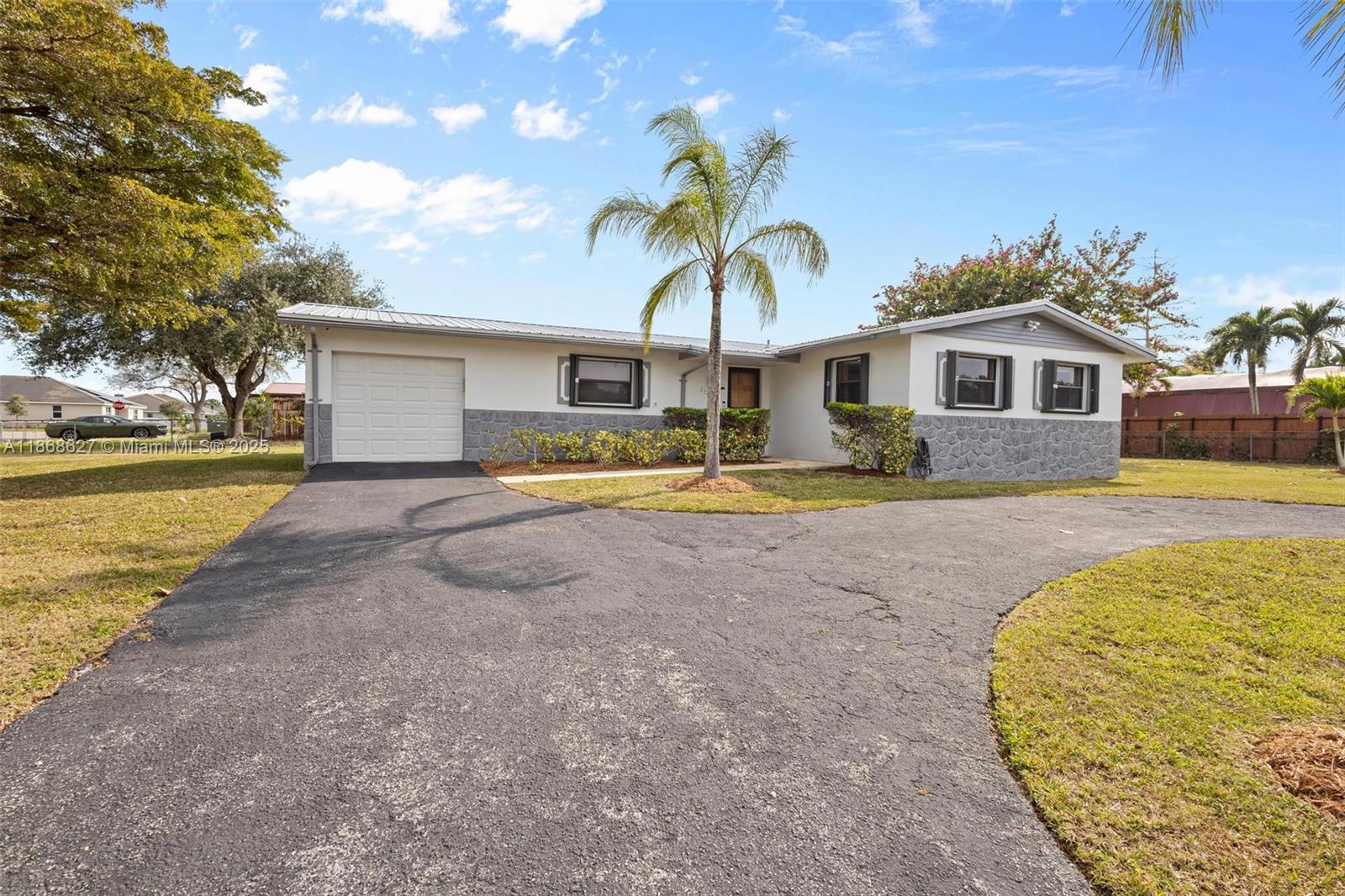 UNIVERSAL ESTATES SOUTH A - Residential