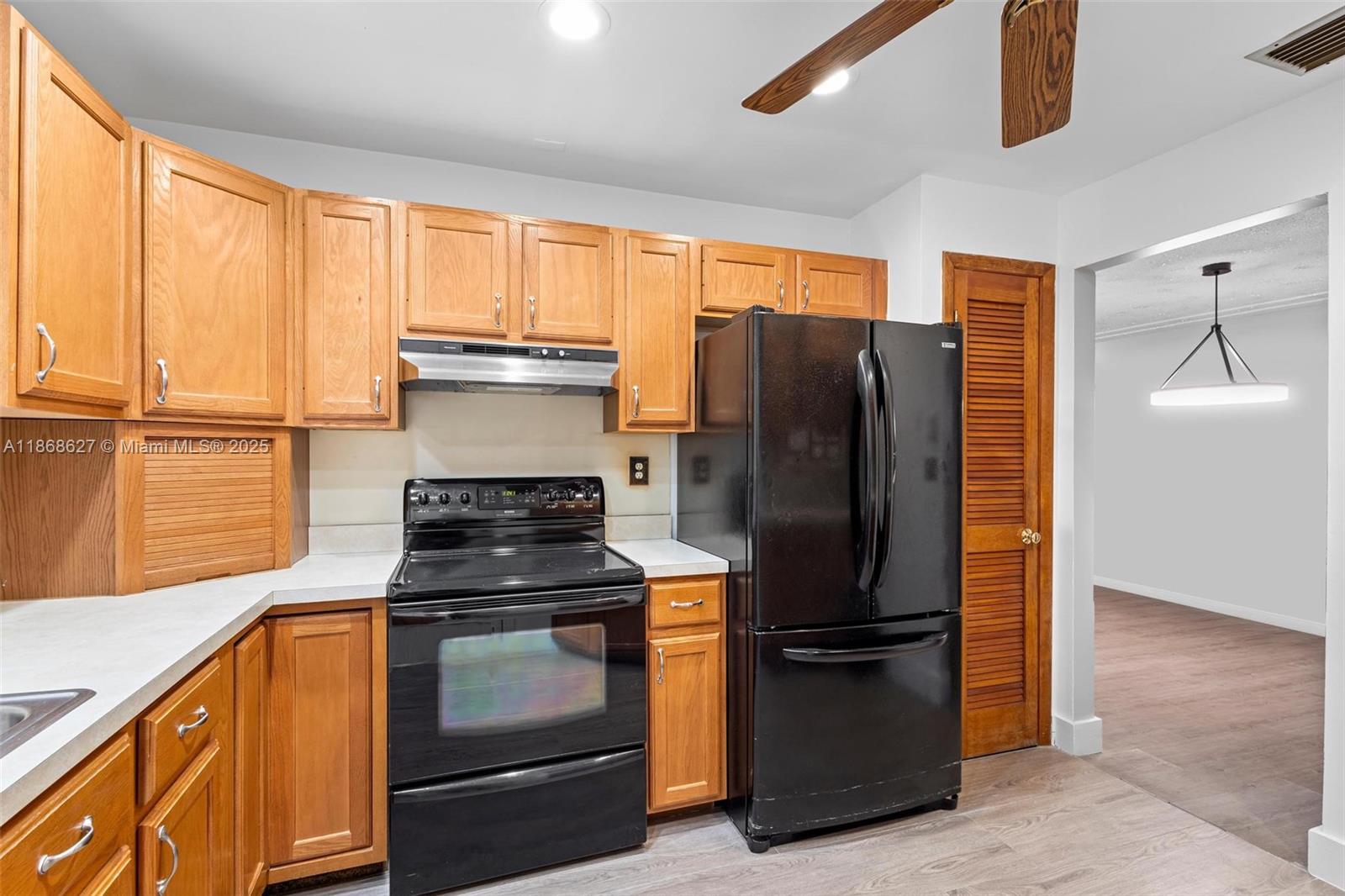 UNIVERSAL ESTATES SOUTH A - Residential