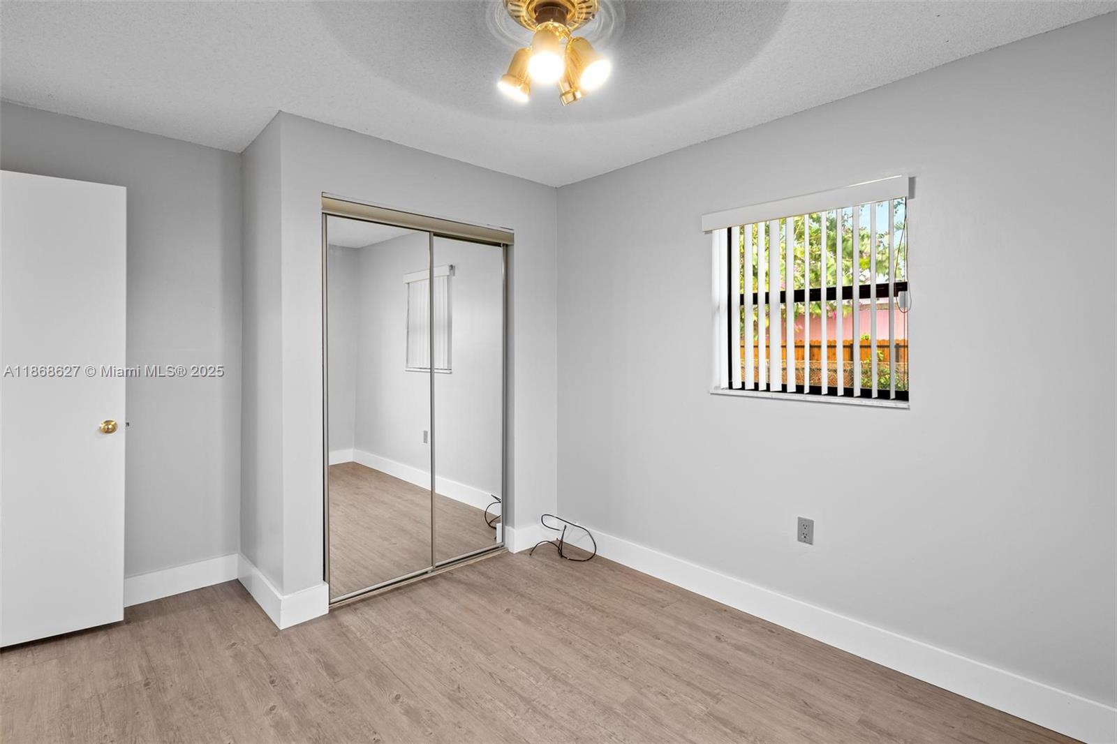 UNIVERSAL ESTATES SOUTH A - Residential