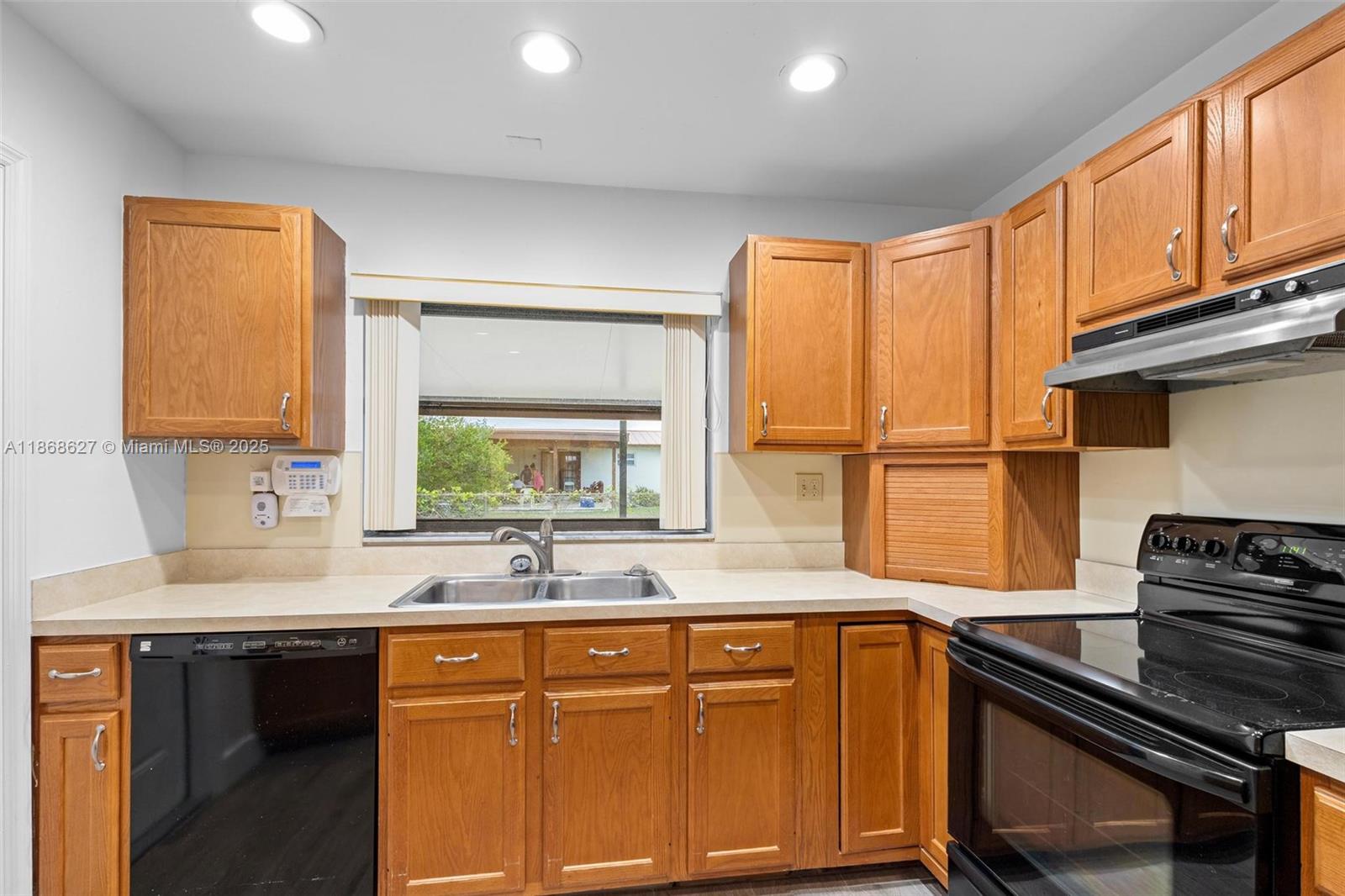 UNIVERSAL ESTATES SOUTH A - Residential
