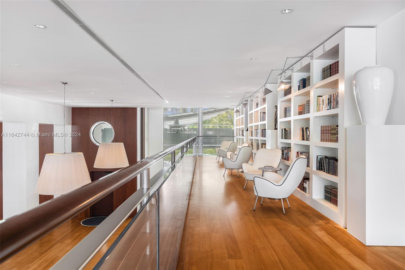 GROVENOR HOUSE CONDO - Residential