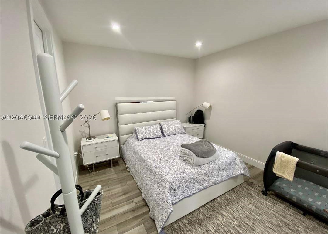 DOWNTOWN DORAL SOUTH PHAS - Residential