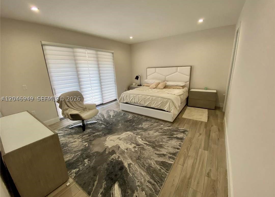 DOWNTOWN DORAL SOUTH PHAS - Residential