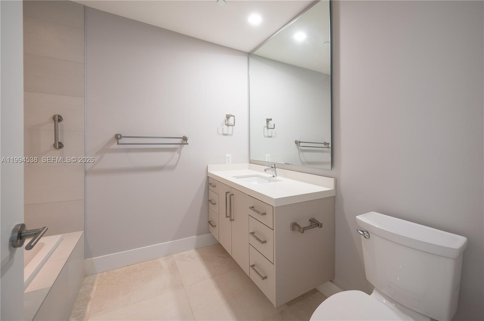 BISCAYNE BEACH CONDO - Residential