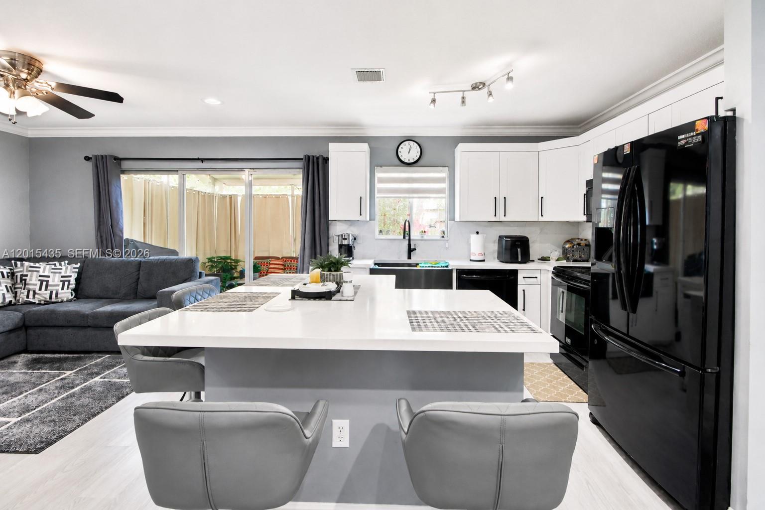 PALM GARDEN - Residential