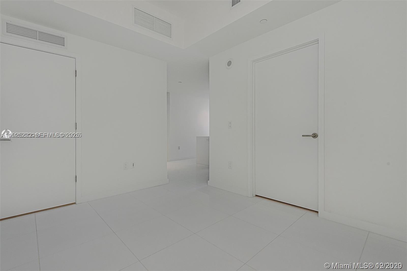 PARAMOUNT MIAMI WORLD - Residential