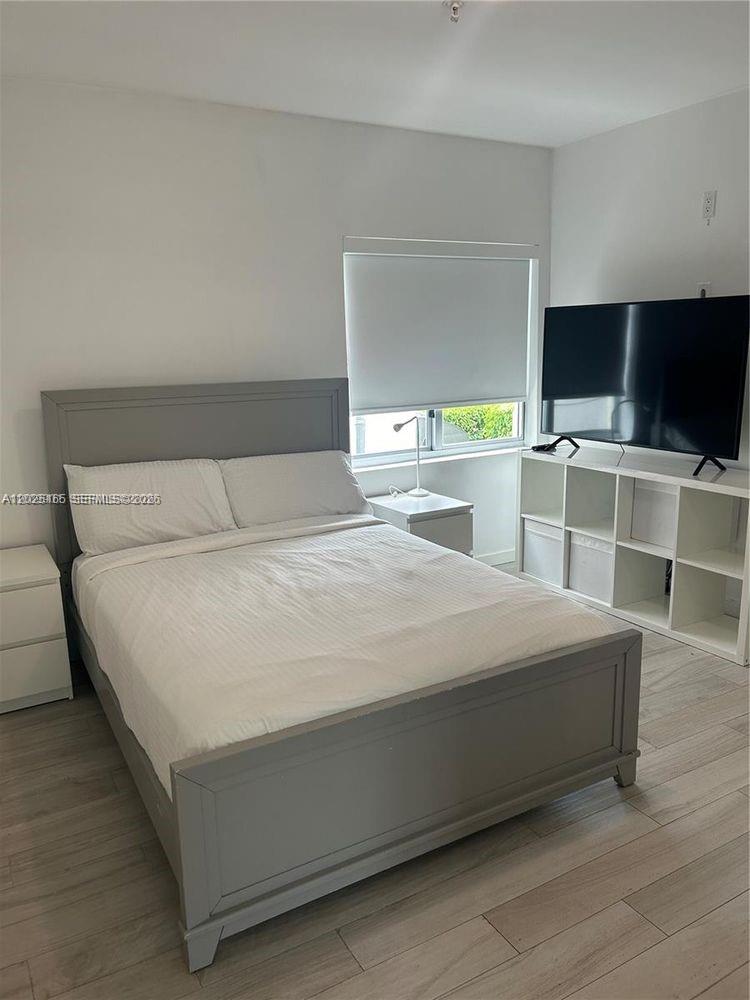 EVA CONDO - Residential Lease