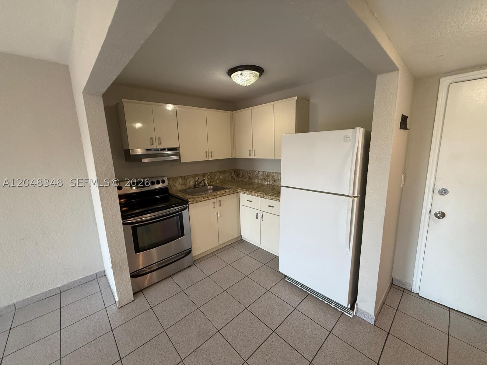 EL PALMAR CONDO - Residential Lease