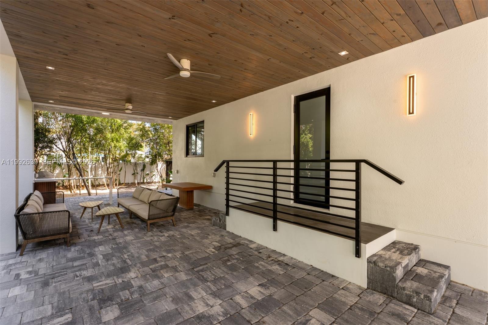 KEY LARGO BEACH - Residential