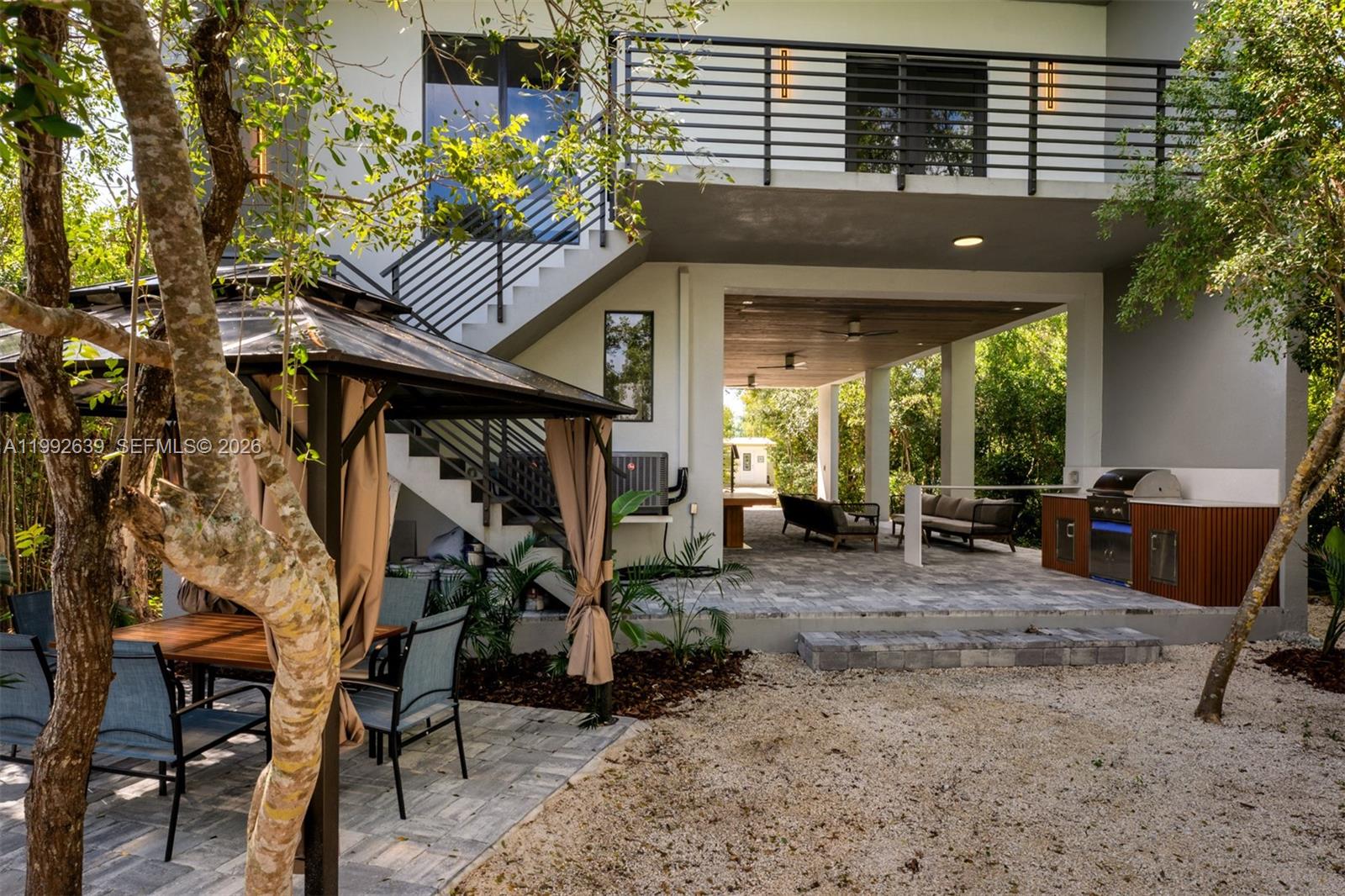 KEY LARGO BEACH - Residential