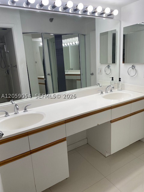 MYSTIC POINTE TOWER 600 C - Residential