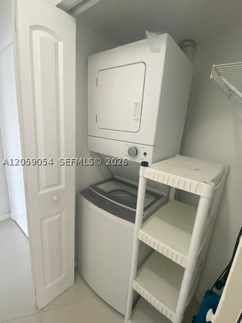 MYSTIC POINTE TOWER 600 C - Residential