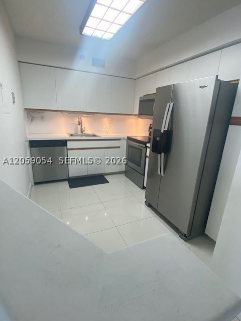 MYSTIC POINTE TOWER 600 C - Residential