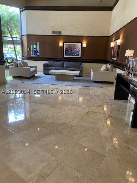 MYSTIC POINTE TOWER 600 C - Residential