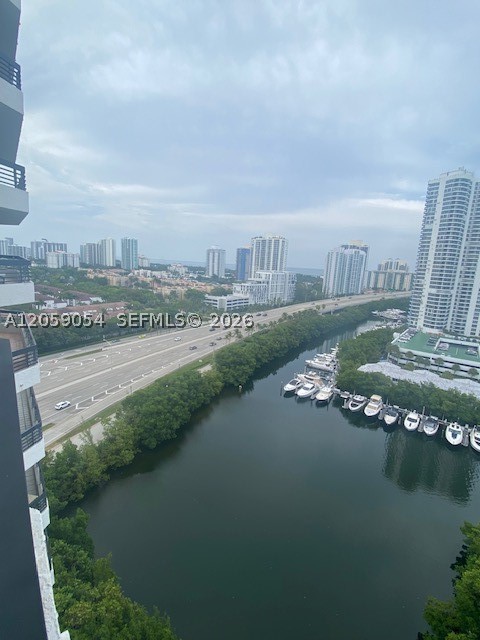 MYSTIC POINTE TOWER 600 C - Residential