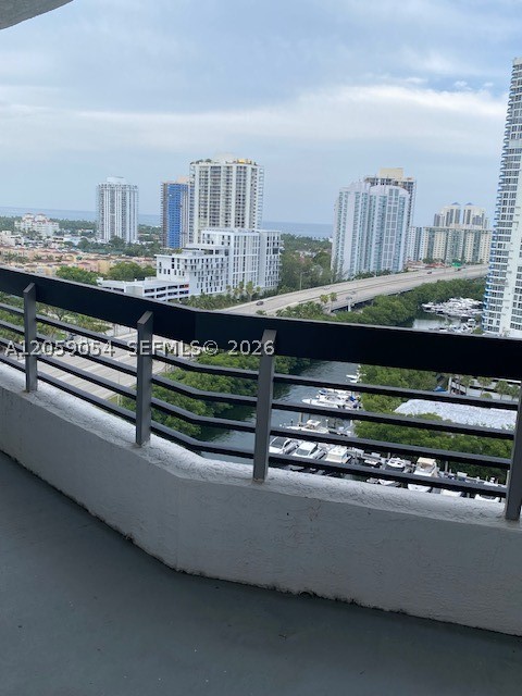 MYSTIC POINTE TOWER 600 C - Residential