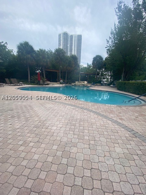 MYSTIC POINTE TOWER 600 C - Residential