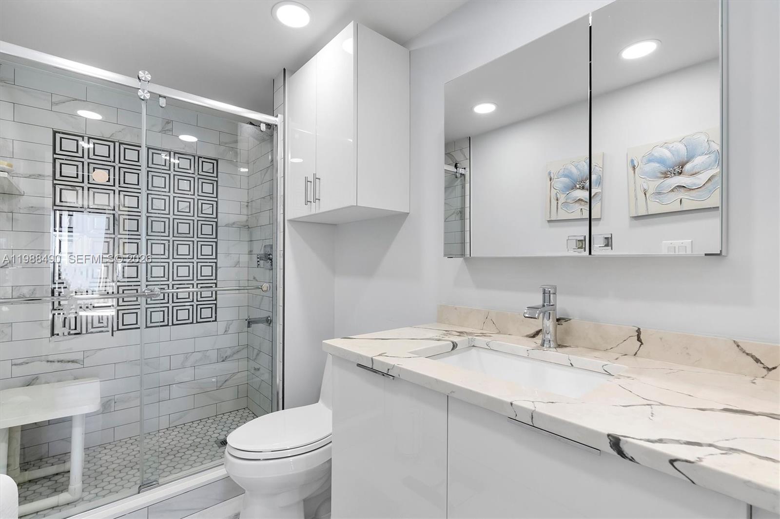 HAMPTONS WEST CONDO - Residential