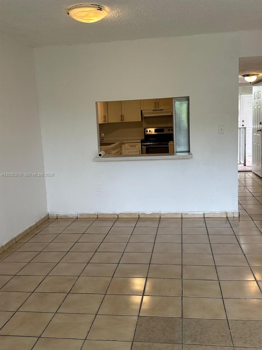 SAMARI LAKE EAST CONDO - Residential Lease