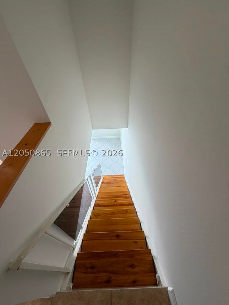 TOWNE ROYALE CONDO - Residential Lease