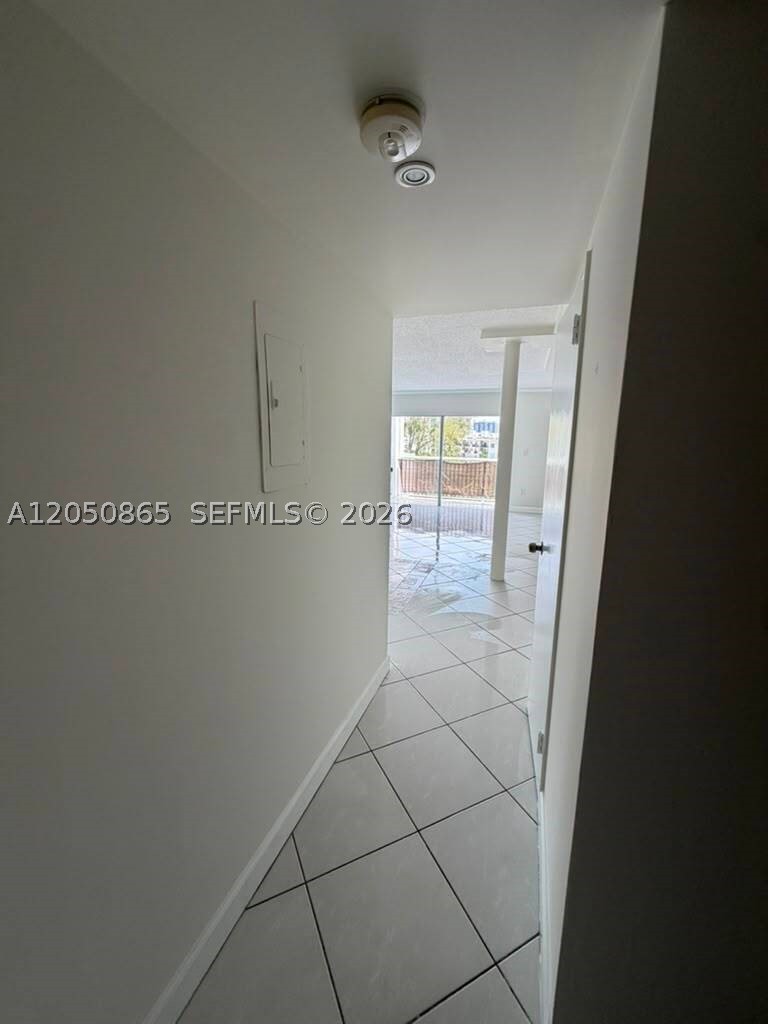 TOWNE ROYALE CONDO - Residential Lease