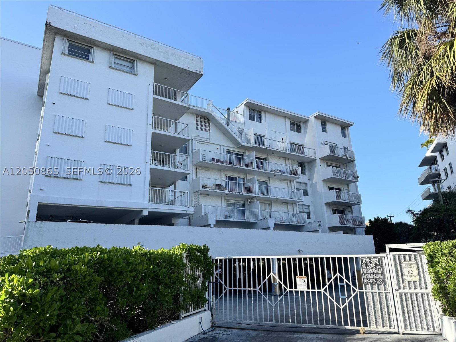 TOWNE ROYALE CONDO - Residential Lease