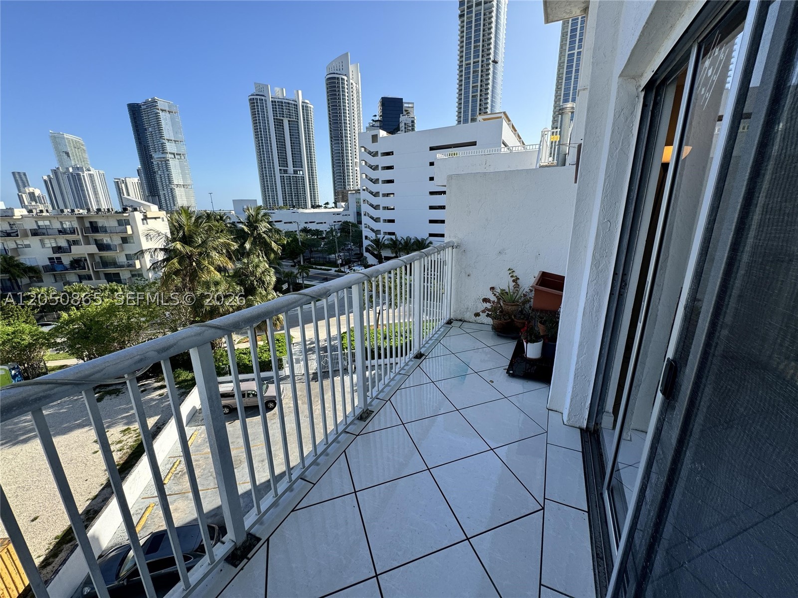 TOWNE ROYALE CONDO - Residential Lease